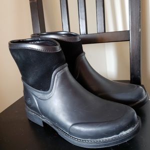 Ugg Paxton rainboots black matte size 7!
